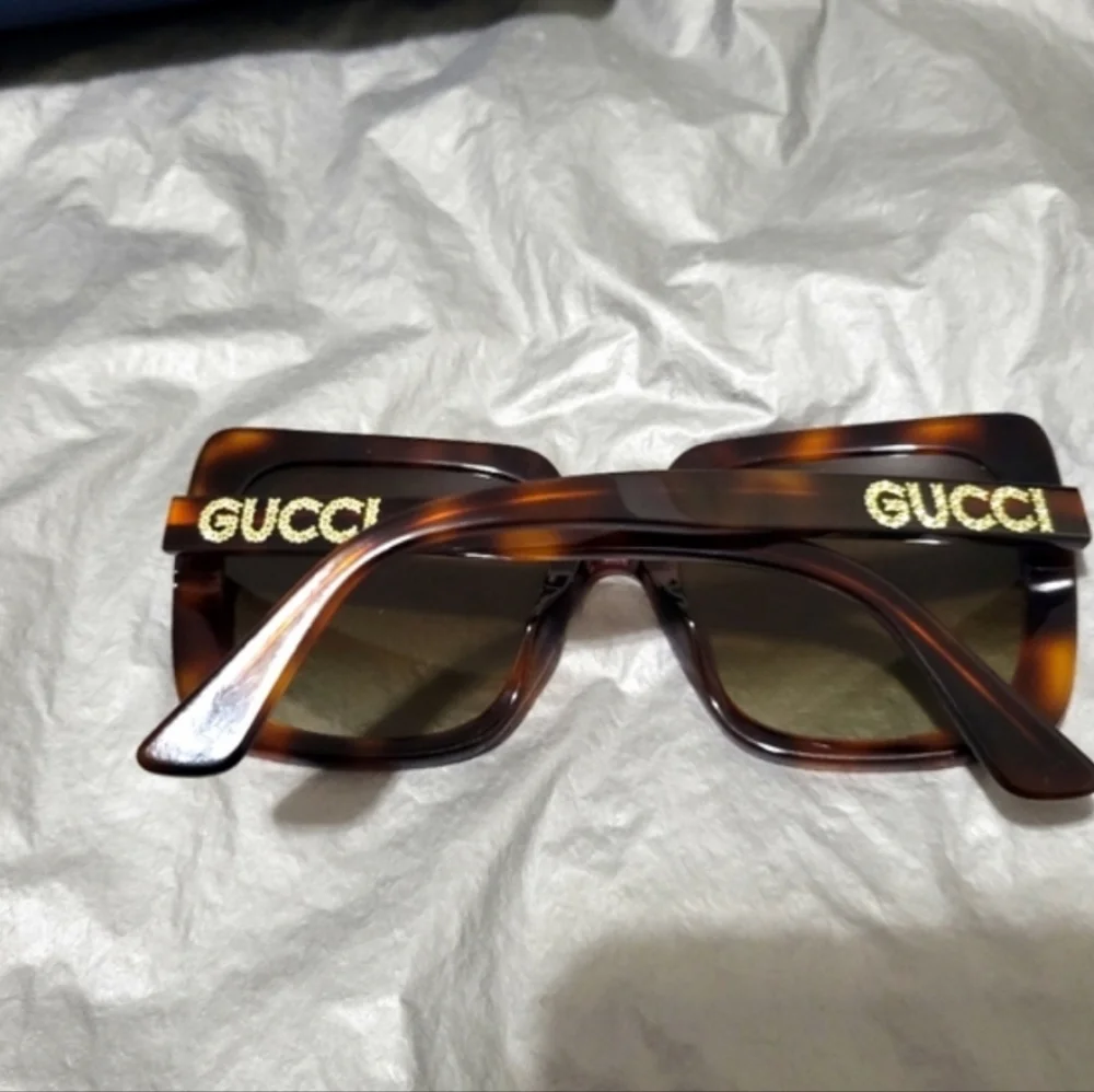 Gucci Oversized Tortoiseshell Square Sunglasses